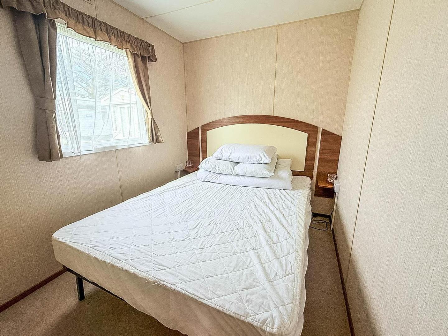 8 Berth Caravan With Decking At Sunnydale In Lincolnshire Ref 35087S Louth  Exterior foto
